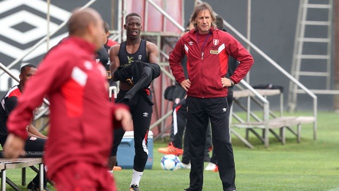 VIDEO: Así se vive en Perú previa de partido ante Colombia 1 gareca seleccion peru
