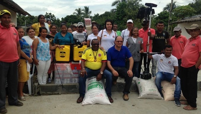Más de 50 familias en Cáceres recibieron herramientas e insumos agrícolas para proyectos productivos