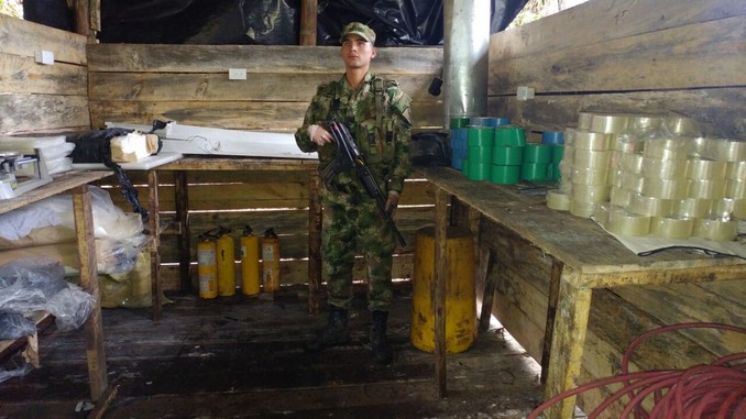 Otro golpe contra el 'Clan del Golfo'. Ejército neutralizó un laboratorio para procesar coca en El Peñol