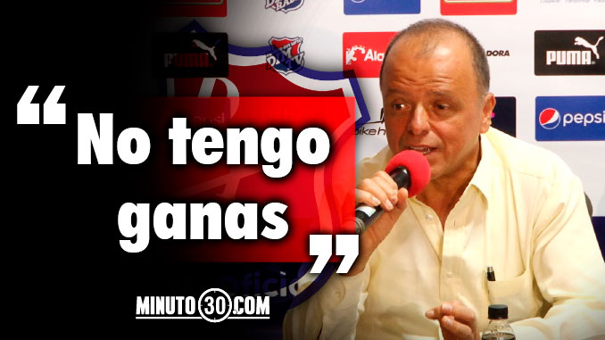 VIDEO: "¿Qué pasa por mi cabeza?" Raúl Giraldo le habla al seguidor del Medellín 3 raul giraldo dim