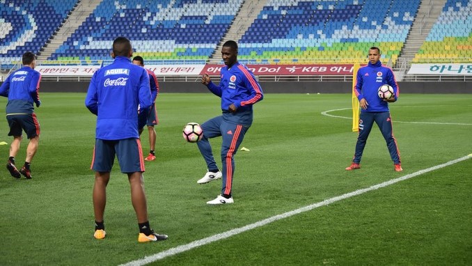 FOTOS: Colombia reconoció el terreno y está listo para la competencia 1 Entrenamiento Seleccion Colombia 82