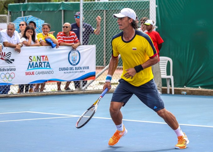 Colombia luchará por el oro masculino y femenino en Copa de Naciones de los Juegos Bolivarianos 2 Felipe Mantilla Tenis de campo Copiar