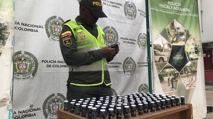 Por más de $300 millones incautaron mercancía de contrabando en Medellín 4 Mercanc%C3%ADa contrabando 3