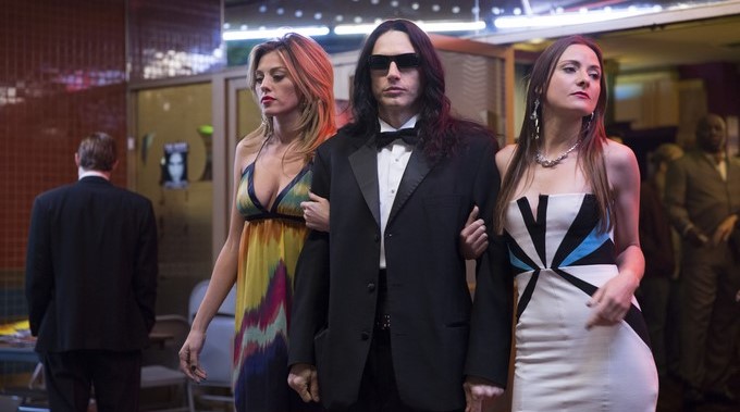 Fotograma cedido hoy, jueves 30 de noviembre de 2017, por A24 donde aparece el actor James Franco en el papel del estrafalario artista Tommy Wisau, durante una escena de la película independiente The Disaster Artist que se presenta como una de las principales novedades de la cartelera estadounidense para este fin de semana. EFEJustina Mintz