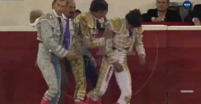 Vídeo. La mala suerte de este torero que fue corneado en el escroto