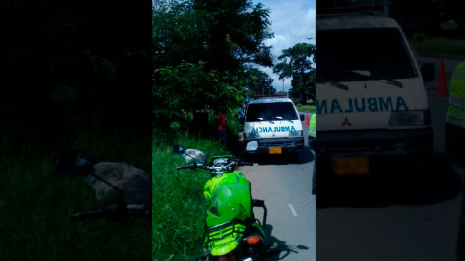 Sancionarán a conductor de ambulancia que pillaron llevando un trasteo en Cali