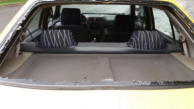 Denuncian daños a taxi que no participó en las manifestaciones