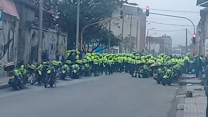 En disturbios terminó un operativo de recuperación del espacio público en sector de Bogotá