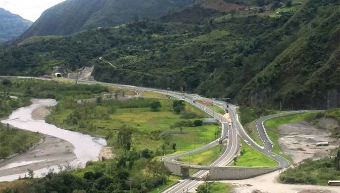 Este viernes Santos entrega las nuevas obras de la doble calzada en la vía al Llano