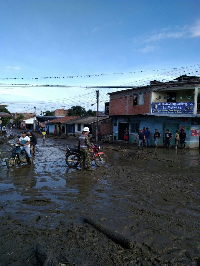 Ejército adelanta labores de evacuación, remoción de escombros y reubicación de afectados en Corinto