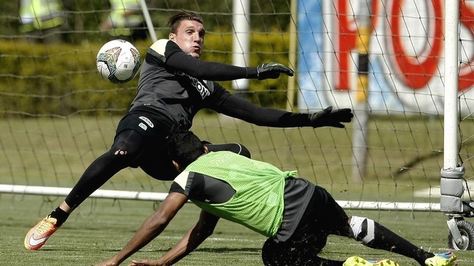 ¿Franco Armani? Jorge Almirón habló de él y Andrés Botero tocó el tema 3 franco armani atletico nacional Copiar