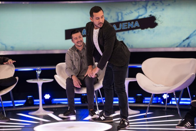 Henry Delgado y Santiago Rendón en "La Culpa es de Llorente"/ Cortesía Comedy Central