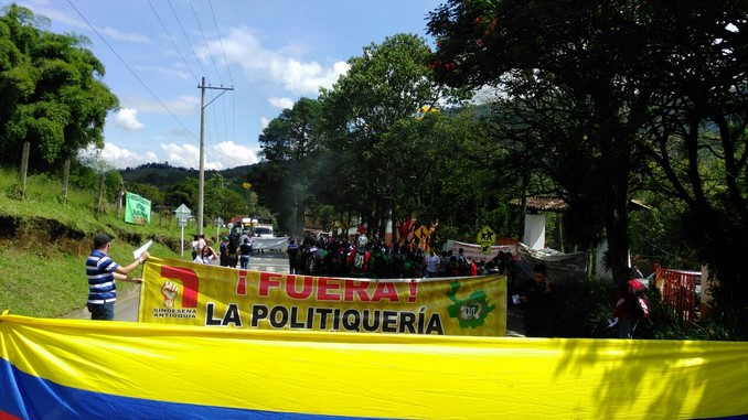Aprendices y funcionarios del SENA La Salada protestaron por la salida de María Andrea Nieto
