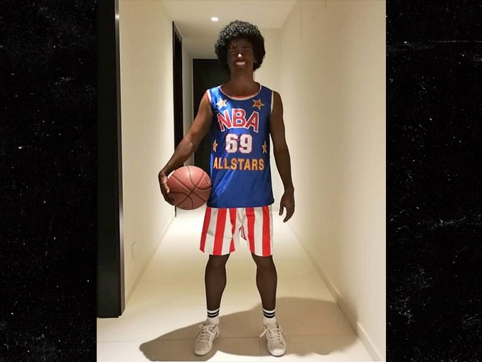 FOTO: El disfraz "racista" que tiene en aprietos a Antoine Griezmann 3 Antoine_Griezmann_disfraz