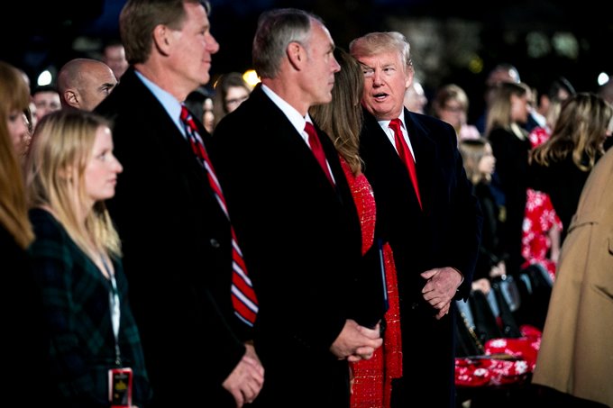 FOTOS Y VIDEO: Trump inaugura el árbol nacional de Navidad 1 NAVIDAD3