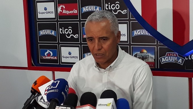 Alexis Mendoza aceptó dirigir a Junior de Barranquilla 1 alexis mendoza Copiar