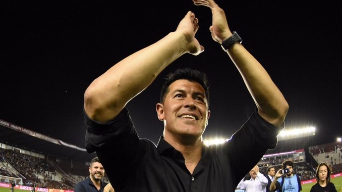 ¿Ilusiona a los hinchas? Este entrenador también entra en la baraja para dirigir a Nacional 3 almiron lanus