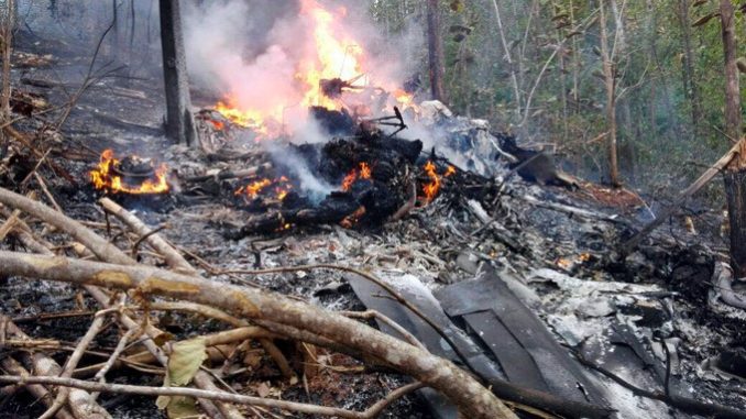Avioneta con 12 personas abordo cae en el Pacífico norte de Costa Rica
