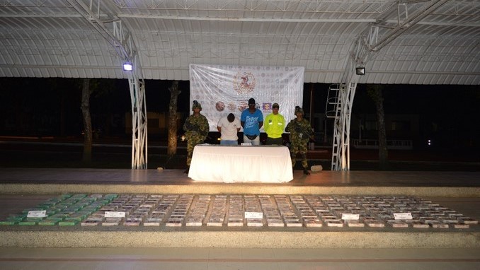 Neutralizan depósito ilegal con cocaína del 'Clan del Golfo' en Turbo. Dos hombres fueron capturados