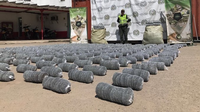 FOTOS: Autoridades incautaron 150 millones de pesos en mercancía de contrabando 5 contrabando medellin rionegro 4