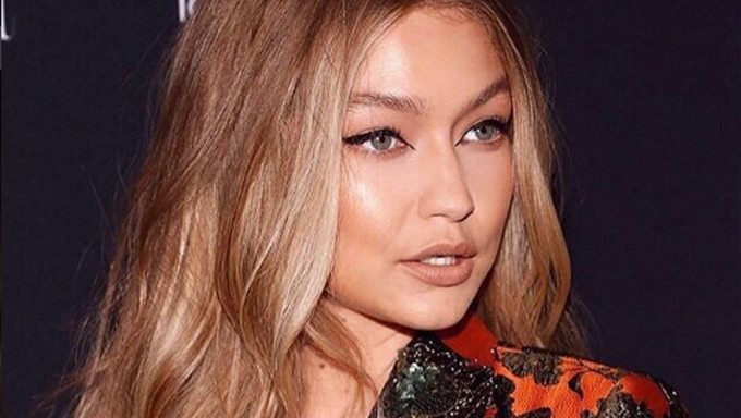 FOTO: Convirtieron a Gigi Hadid en una Barbie y así quedó