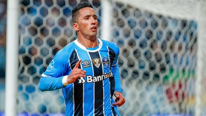 Junior quiere un 9 de lujo: "Las charlas volvieron a reactivarse", dijo Alexis Mendoza 3 lucas barrios