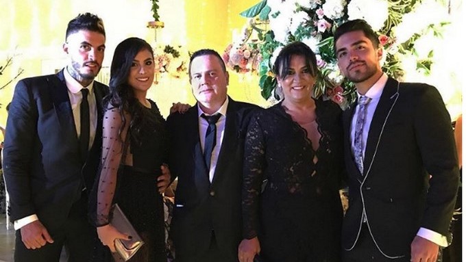 Mateo Carvajal y su familia/ Tomada de Instagram: @noracarvajal