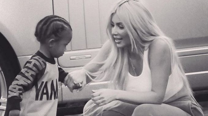 Saint West y Kim Kardashian/ Tomada de Instagram: @kimkardashian