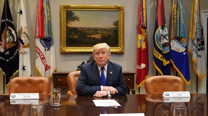 Trump: EE.UU. está atento a posibles violaciones de derechos humanos en Irán 1 trump1