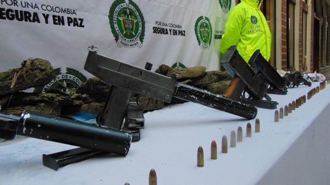 FOTOS y AUDIO: Desde subametralladoras hasta granadas le incautaron a la ODIN Robledo 3 Armamento_ODIN_Robledo-1