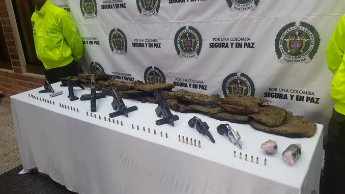 FOTOS y AUDIO: Desde subametralladoras hasta granadas le incautaron a la ODIN Robledo 7 Armamento ODIN Robledo 8