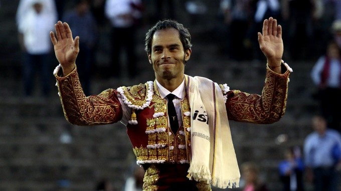 El colombiano Luis Bolívar sale por la puerta grande en la Feria de Manizales