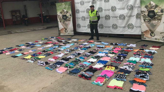 FOTOS: En Medellín, Bello, Envigado, itagüí, Caldas y La Ceja incautaron mercancía de contrabando 5 Polfa_1