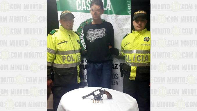 Caminando armado por el Cerro El Volador lo capturó la Policía 1 Porte_Ilegal_El_Volado