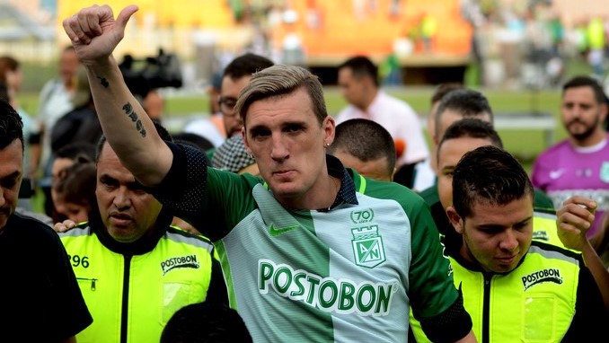 FOTOS: "En ti Franco siempre he visto humildad, buenos modales, carisma" 1 despedida franco armani 3