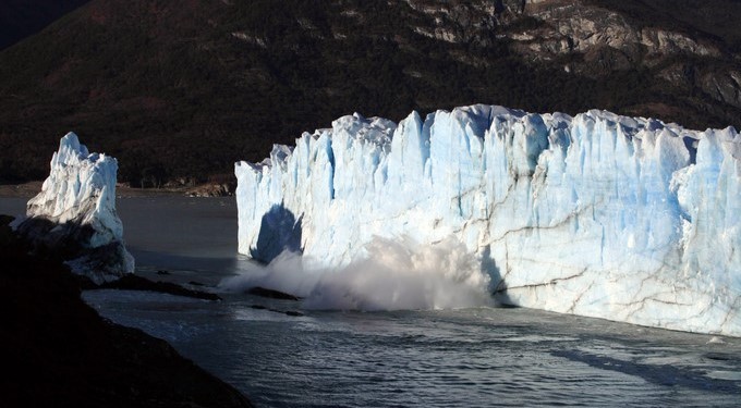 En la imagen, el glaciar Perito Moreno, en el Parque Nacional Los Glaciares, en el sur de Argentina. EFE/Archivo