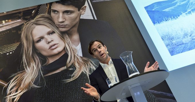 H&M crea puesto directivo para diversidad tras polémica por supuesto racismo