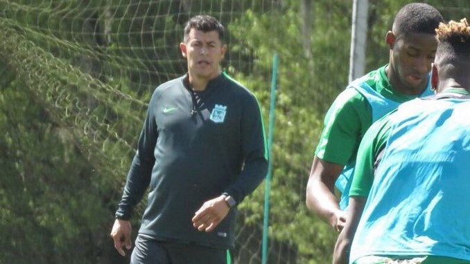 ¿Qué le dijo Almirón? "La prioridad es otro jugador y el plan B soy yo" 1 jorge almiron