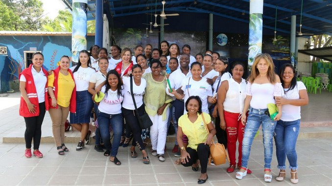 proyecto-mujer-playas-uraba