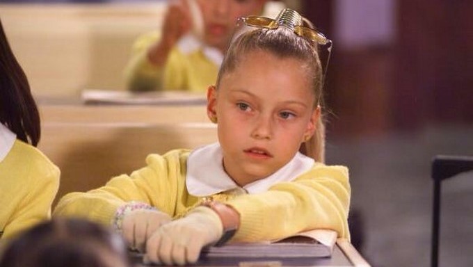 Natalia Juárez como Simoneta en "Que vivan los niños"