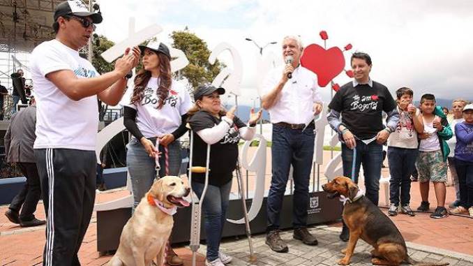 ‘Zoolidarízate’ es la campaña que invita a los bogotanos a proteger a los animales