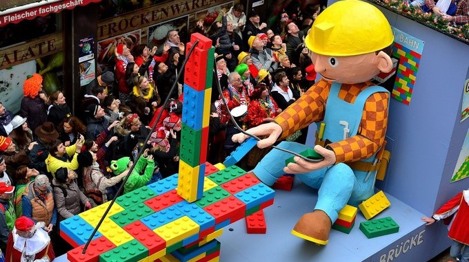 Juegos de construcción como LEGO preparan futuros ingenieros