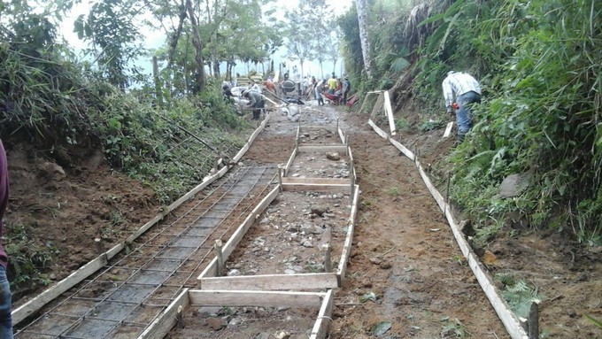 FOTOS: Continúa la construcción de la placa-huella en El Carmelo