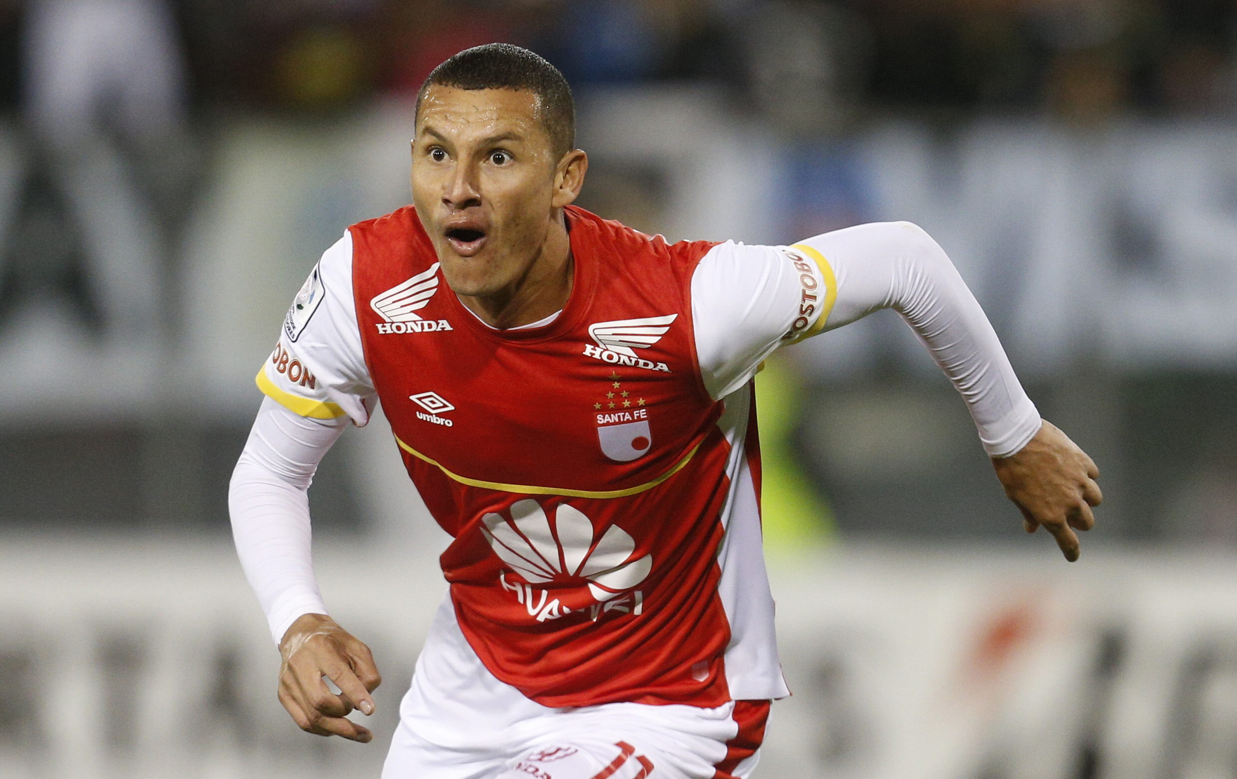 El Táchira se refuerza con el ariete colombiano Luis Páez Restrepo