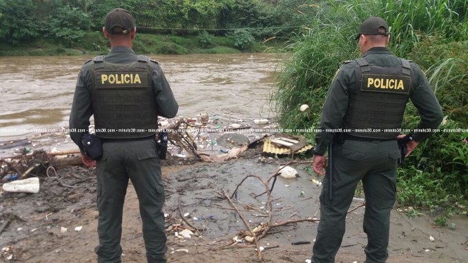 Pierna_Rio_Medellin-2