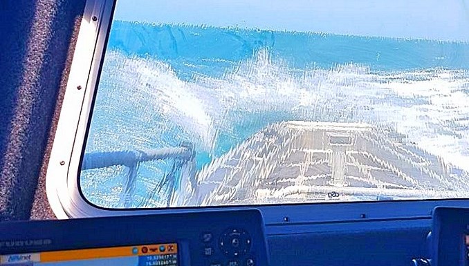 Armada adelanta búsqueda de cinco pescadores en Tierra Bomba