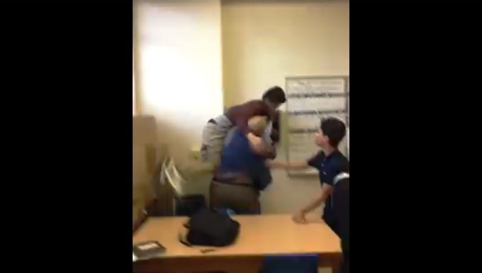 Captura tomada de Facebook: Mayo Corrales