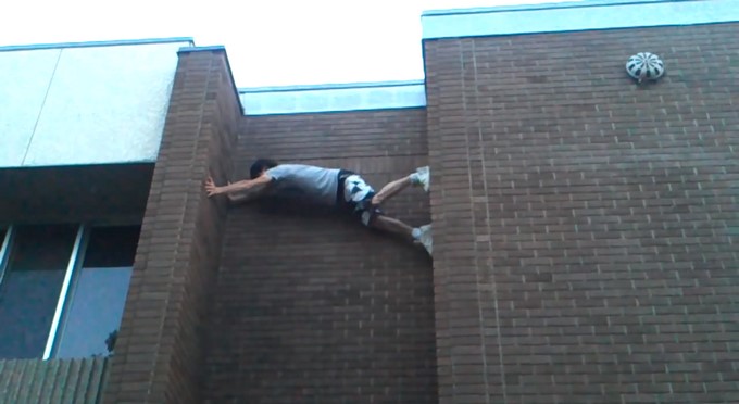 Captura tomada de Youtube: damien pullinger