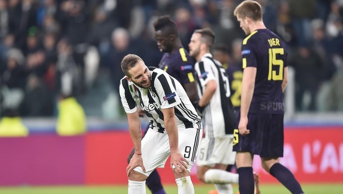 Es fácil hablar desde el “sillón de casa”, Higuaín no se calla más