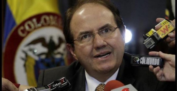 El exmagistrado Leonidas Bustos, investigado por el ‘cartel de la toga’, salió del país en noviembre del 2018 2 leonidas_bustos